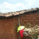 Ubuzima bushaririye: Yabyaye abana 7 badahuje ba se, abakobwa be bageze ikirenge mu cye bakiri bato